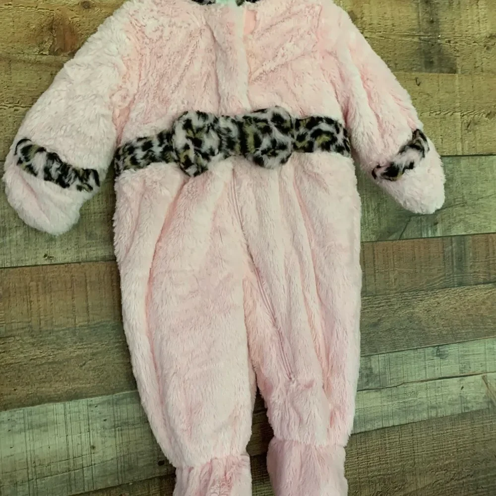 Rothschild pink and leopard hooded footie, 6-9mths‎